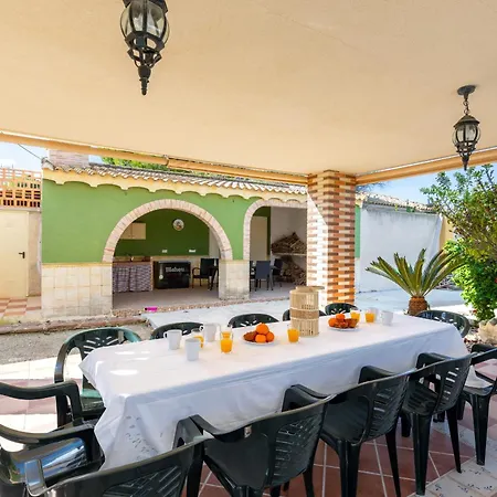 Villa Azure Retreat By Fidalsa *